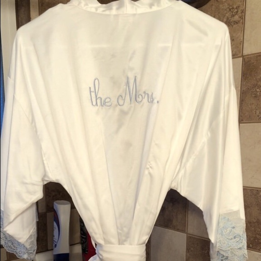 “The Mrs.” Bridal Robe